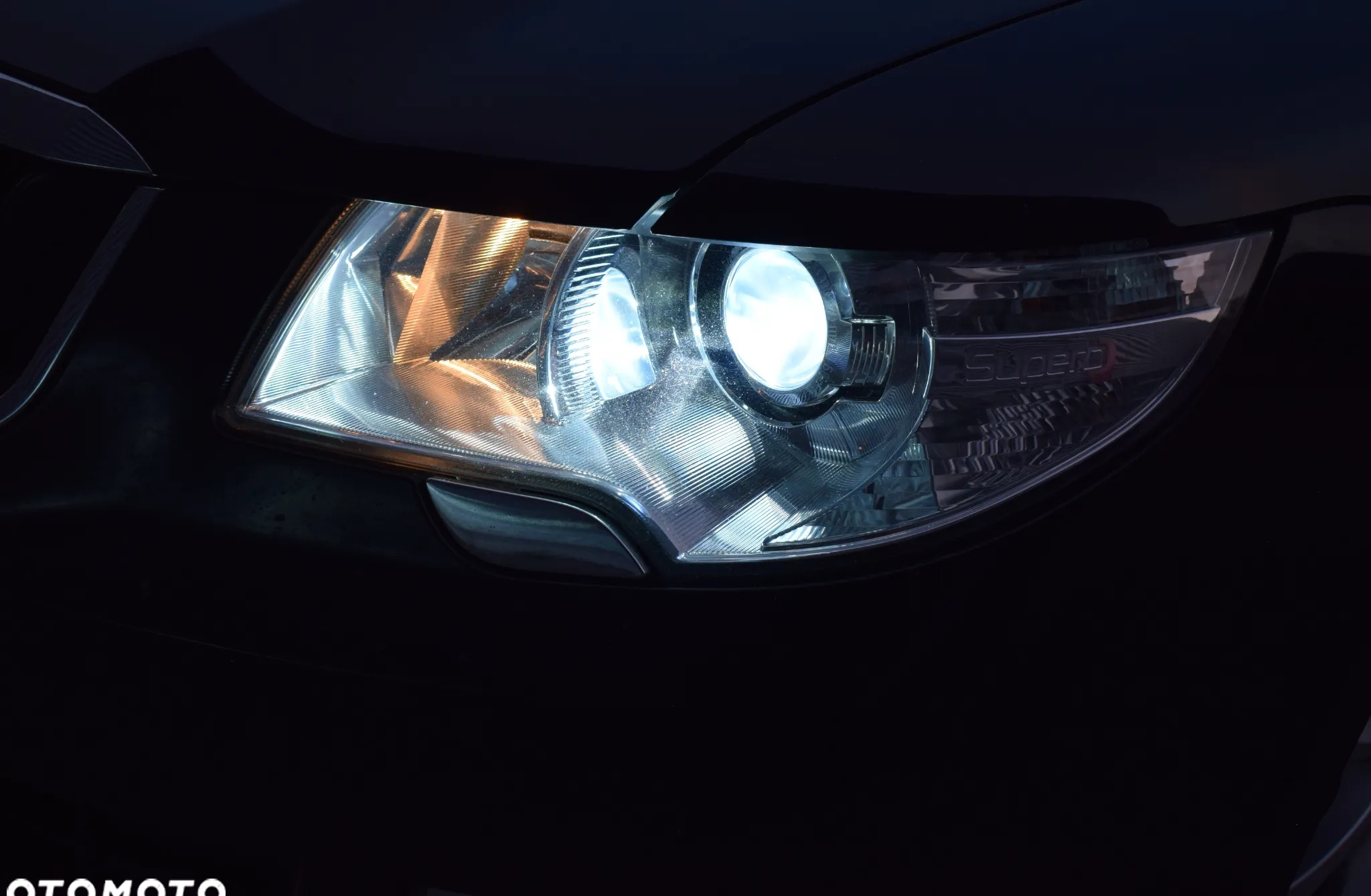Skoda Superb cena 33900 przebieg: 243000, rok produkcji 2012 z Pruszcz Gdański małe 596